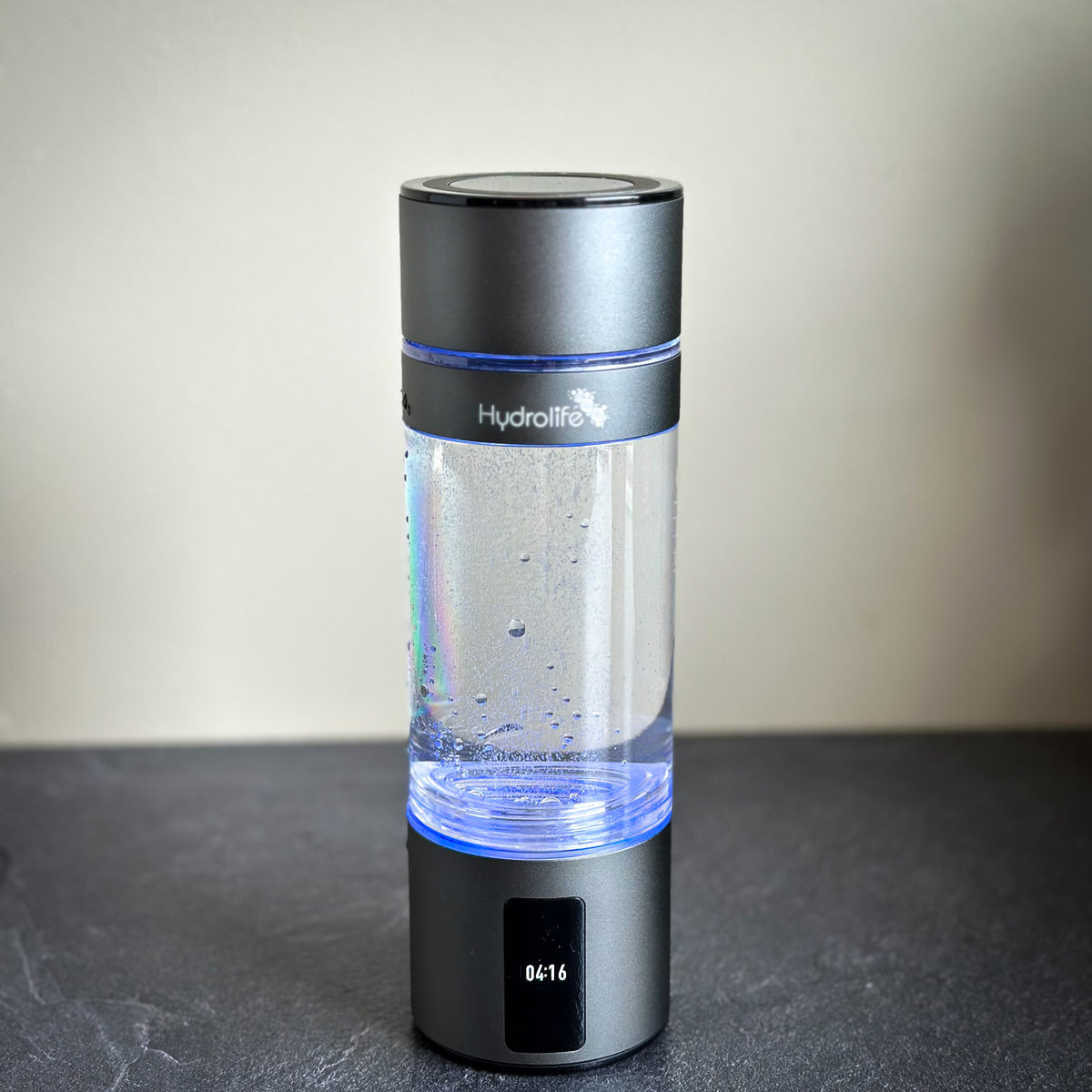 HydroBottle Pro danner hydrogen i vandet