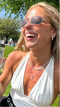 HydroLife ambassadør med flaske i solen